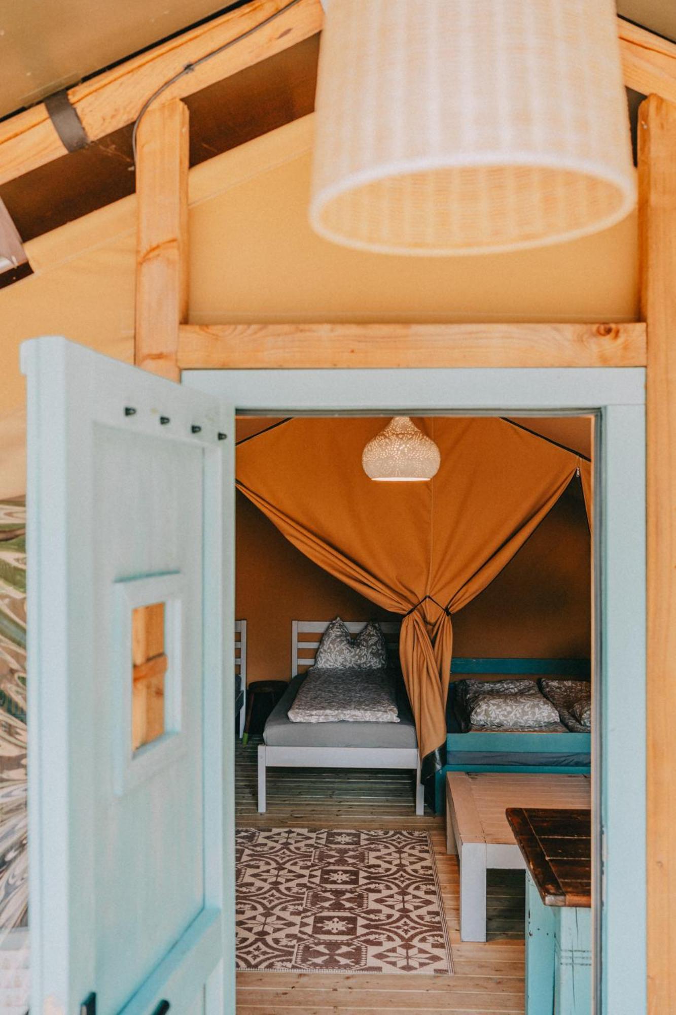 Rendes Glamping Hotel Balatonrendes Luaran gambar