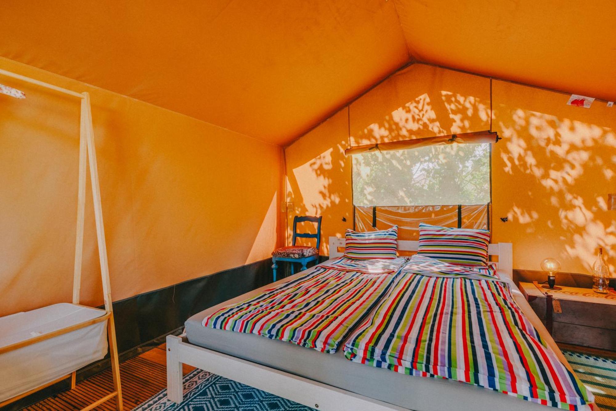 Rendes Glamping Hotel Balatonrendes Luaran gambar
