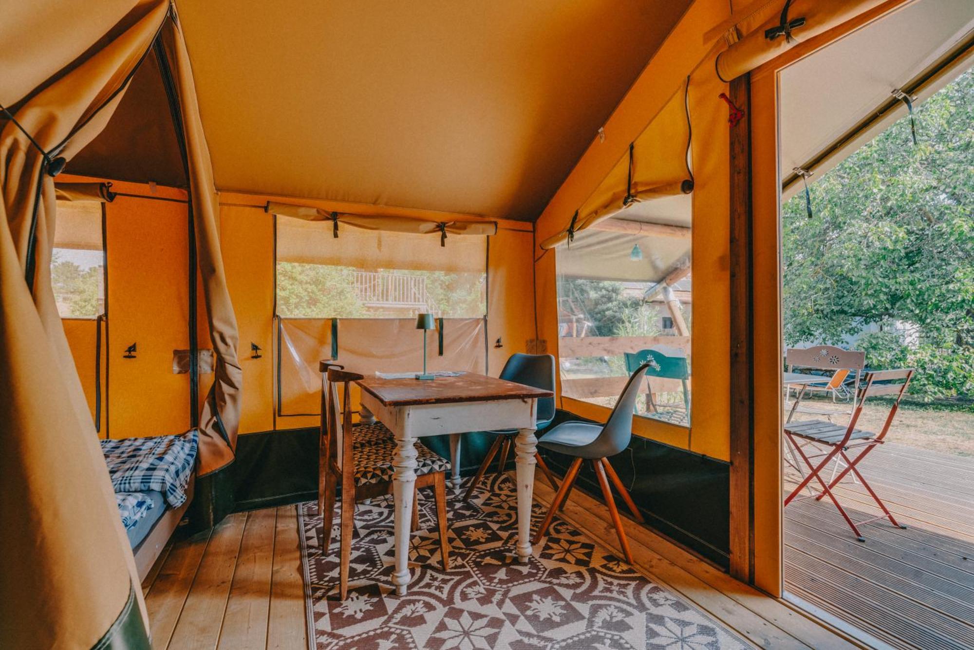 Rendes Glamping Hotel Balatonrendes Luaran gambar