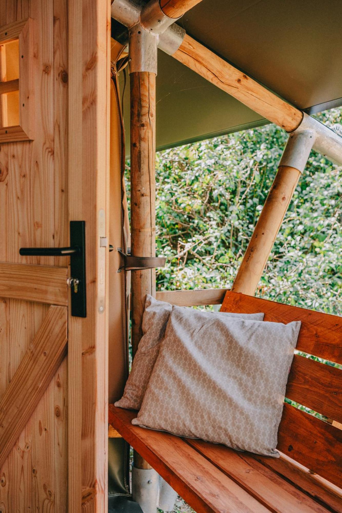 Rendes Glamping Hotel Balatonrendes Luaran gambar