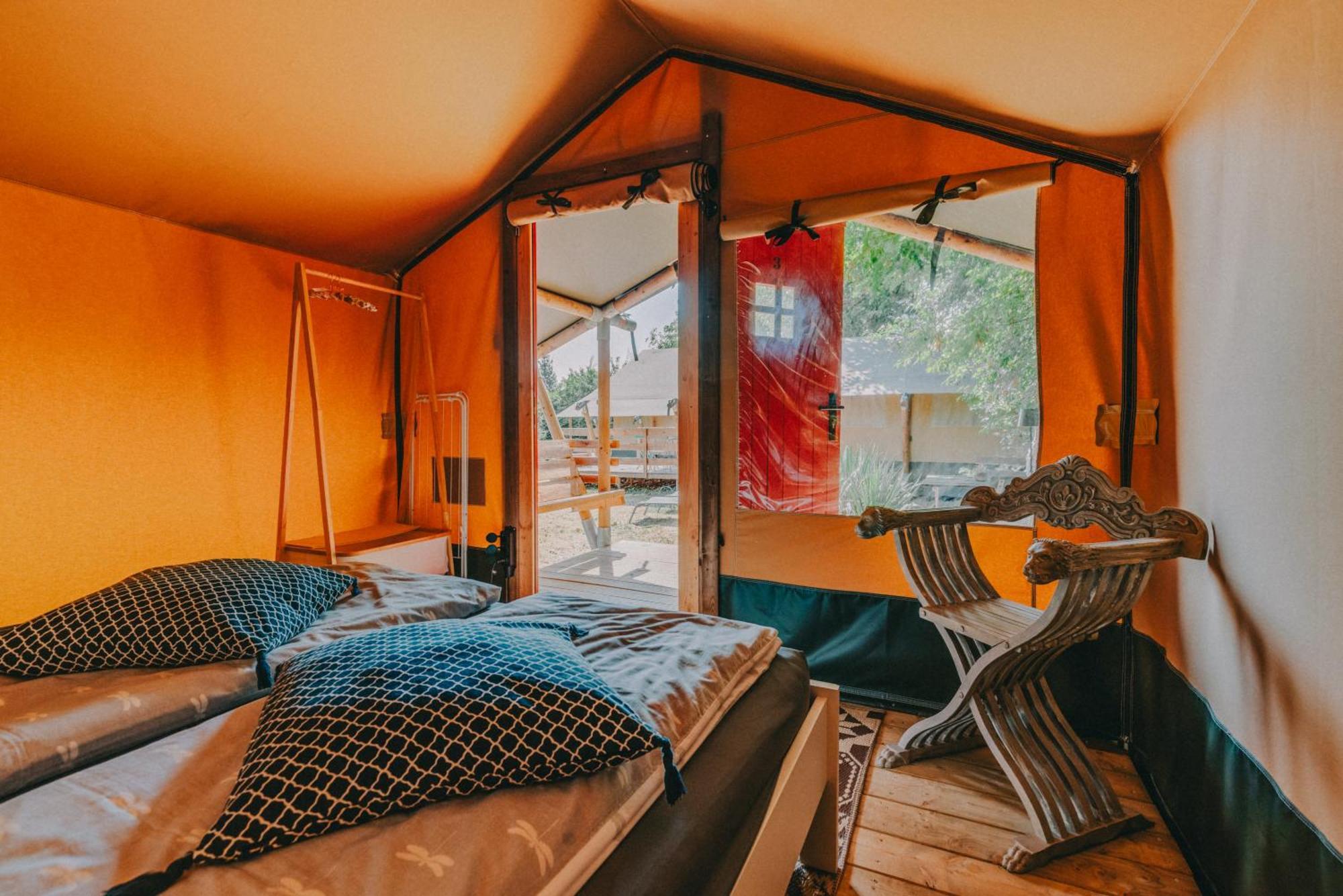 Rendes Glamping Hotel Balatonrendes Luaran gambar