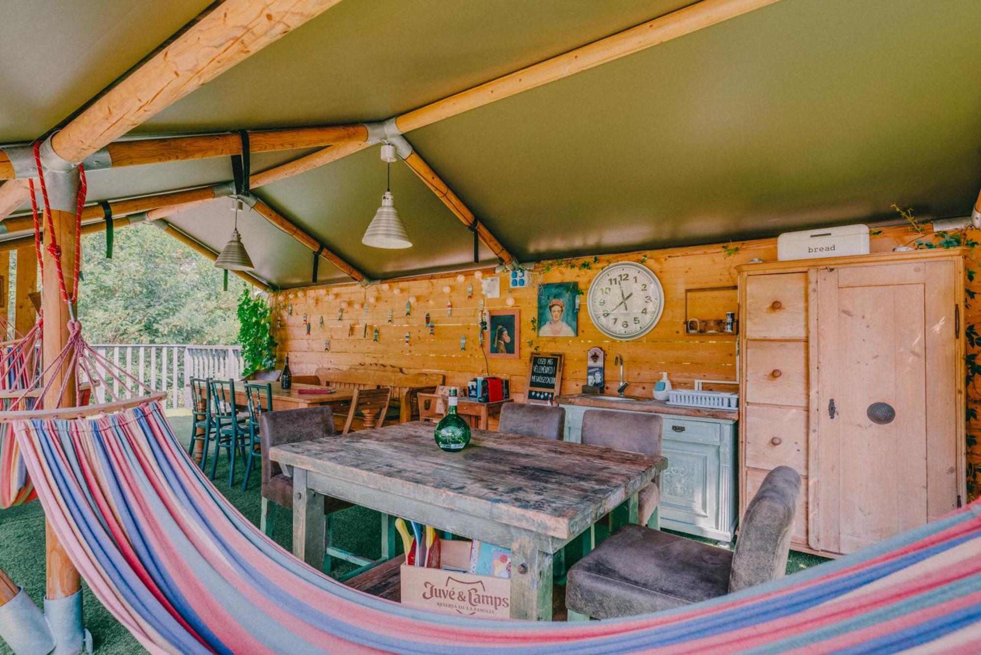 Rendes Glamping Hotel Balatonrendes Luaran gambar